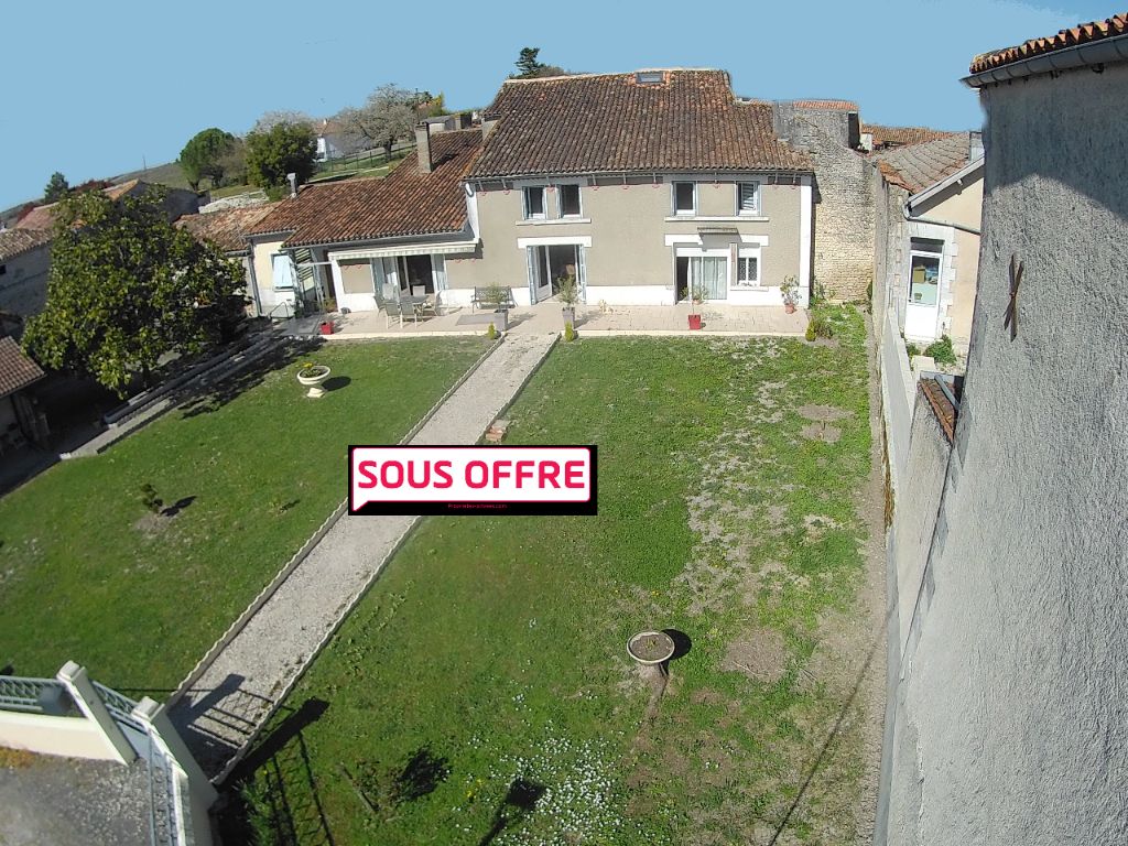 Maison Cognac 9 pièce(s) 142 m2
