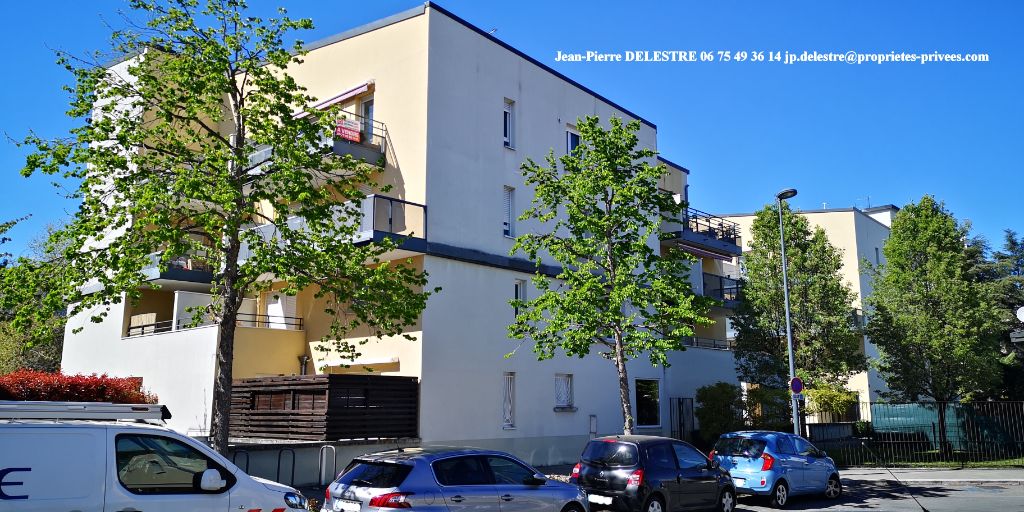 Secteur Lesdiguières 3 Pièces  69 m² dernier étage Terrasse avec Garage et cave