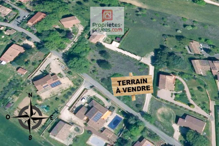 Beau terrain Luberon libre constructeur