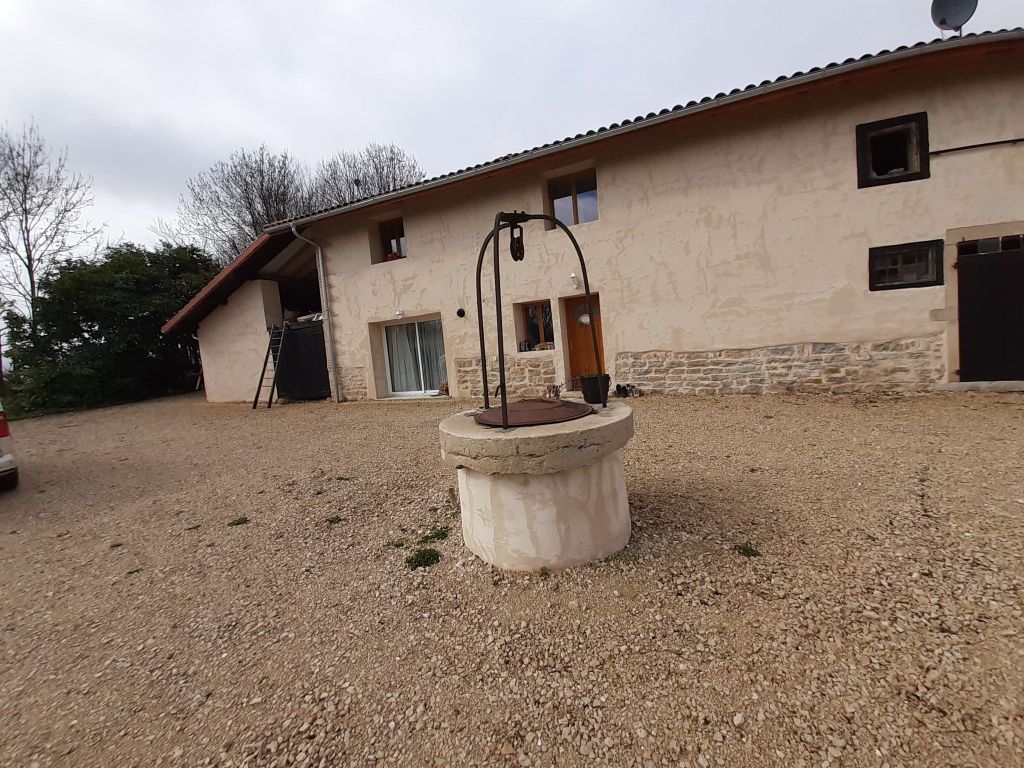 Ferme Curtafond 4 pièce(s) 120 m2