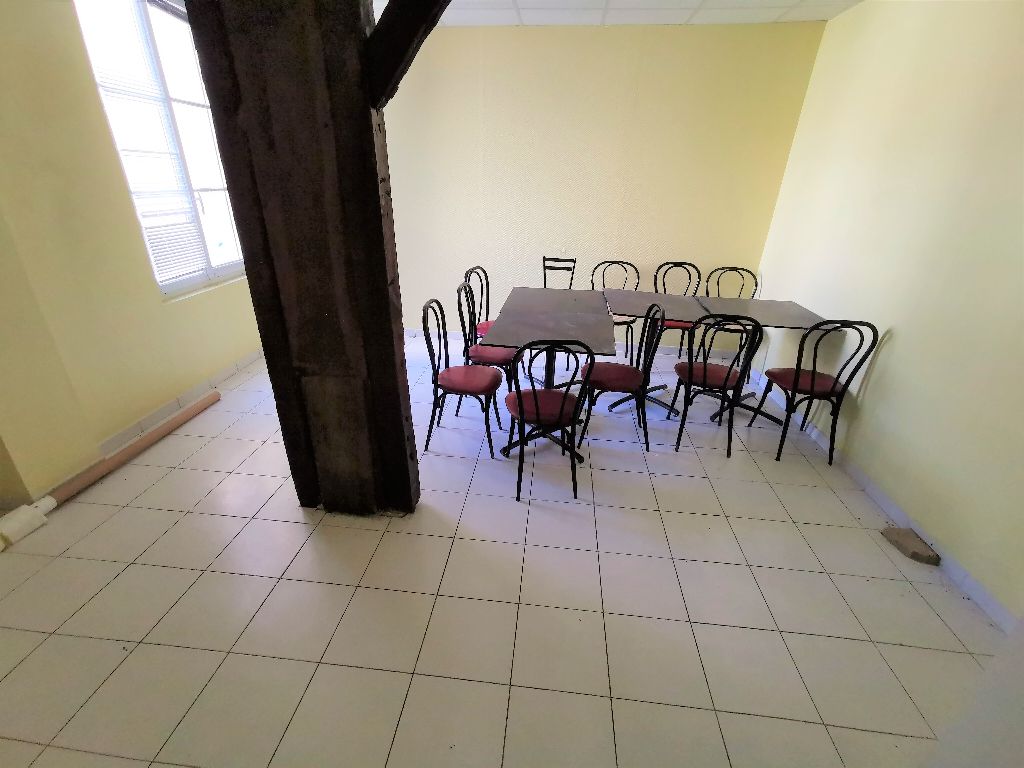 Locaux , Appartements 167M² cente ville 10,65% Net