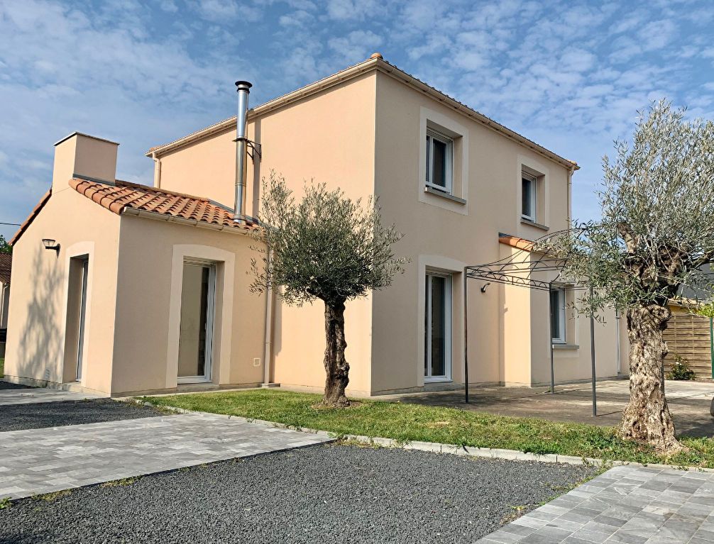 A vendre, Maison 6 pièce(s) 135.04 m²