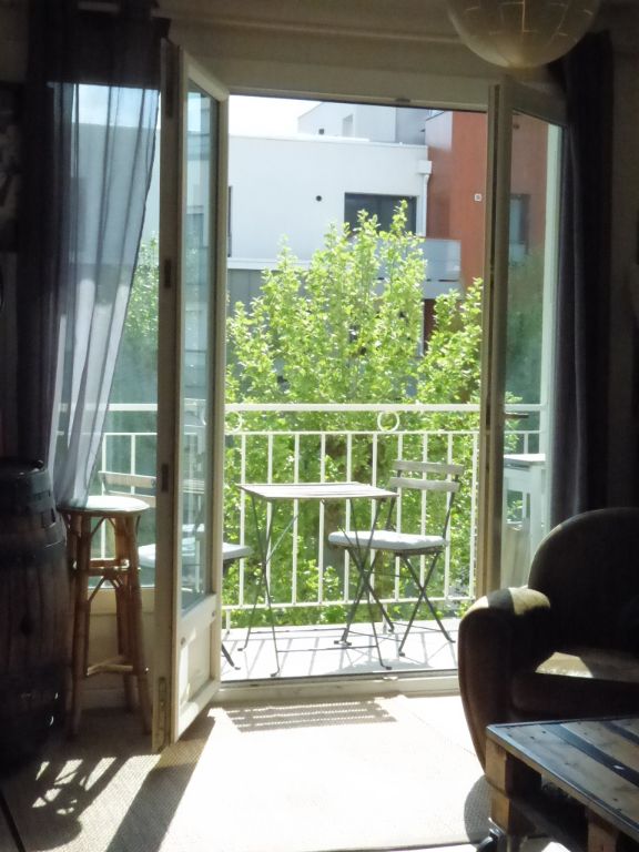 Appartement T2  de 45 m²  avec balcon et garage à vélo privatif