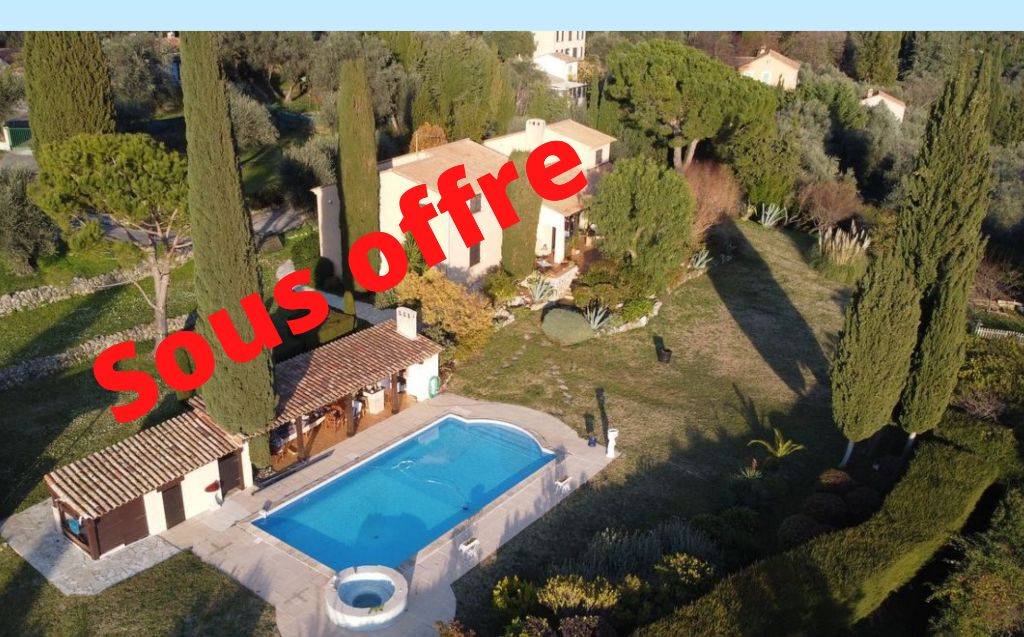 Villa 6P vue mer de 243 m² avec studio