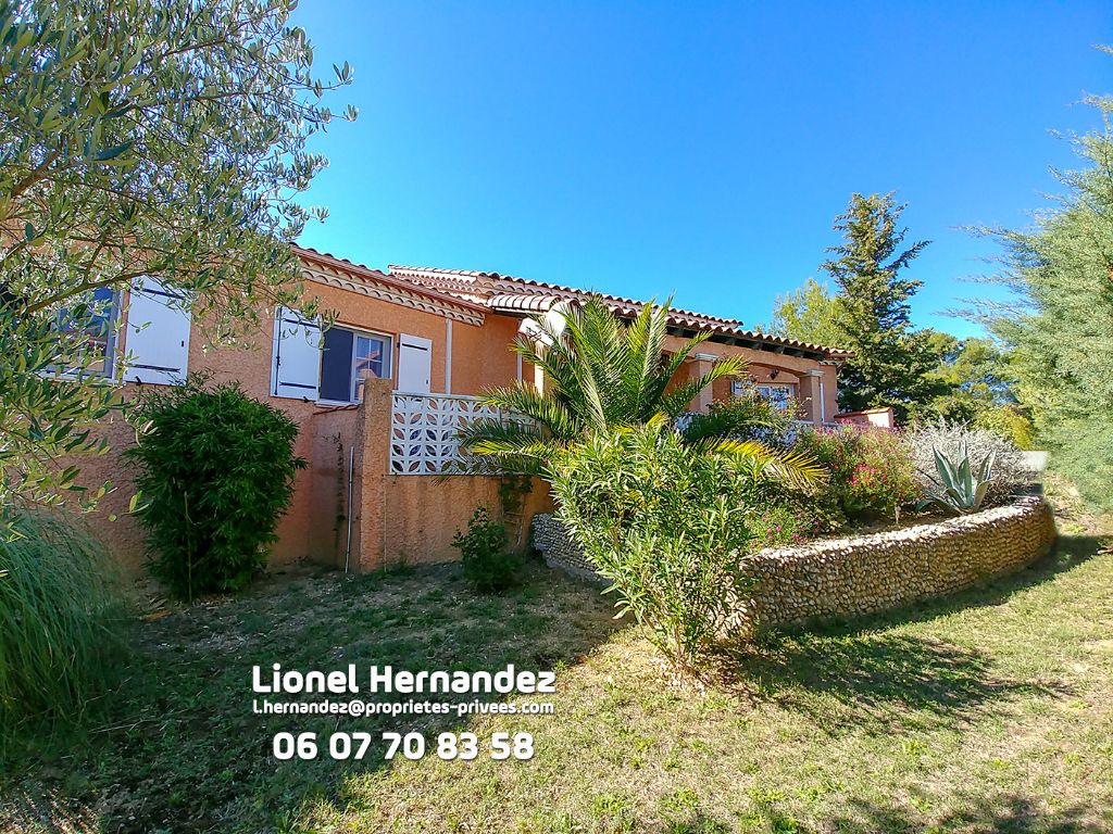 Villa de plain-pied de 140m² sur 1410 m² de terrain