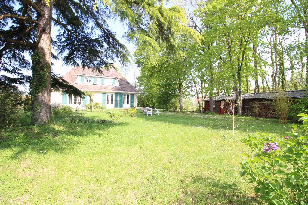 Maison 7 pièce(s) 5 chambres 147 m2 Axe A15 N14, 35 minutes de Cergy (95800), 11minutes de Magny en Vexin (95420), à AUTHEVERNES (27420)