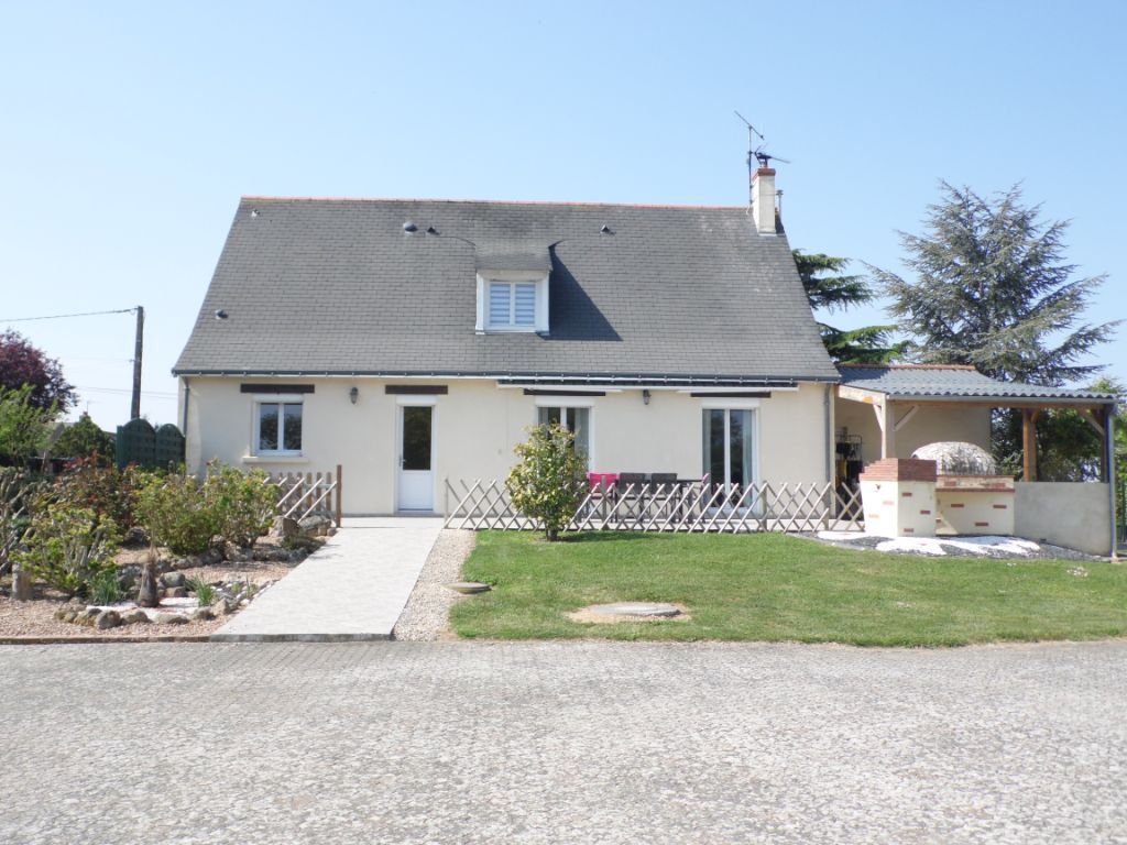 Maison 4 chambres avec vie de plain pied, sous-sol et terrain clos - 267125