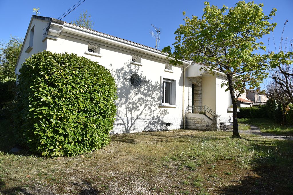 Maison Angouleme 7 pièce(s) 120 m2