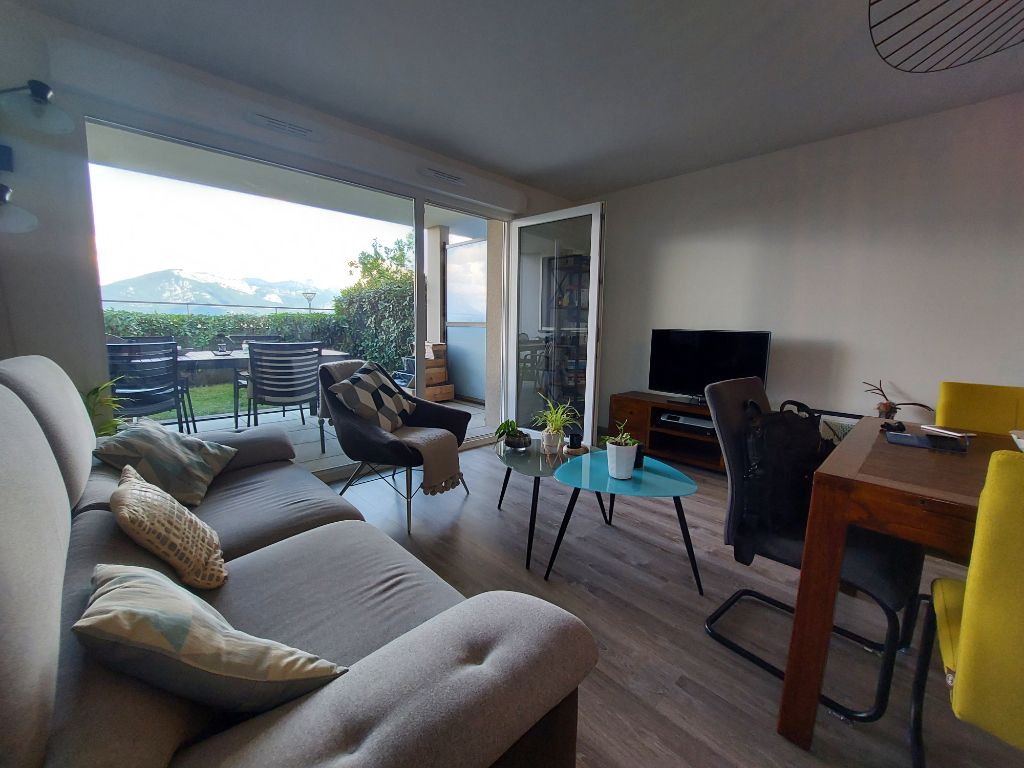 Appartement type 3 avec terrasse, jardin, garage et Cave