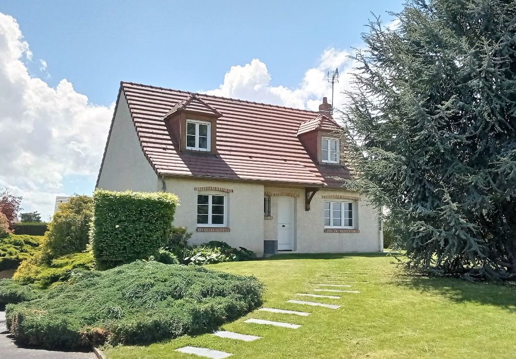 Maison 6 pièce(s) 130 m2 sur Sous-sol total + jardin 800m2