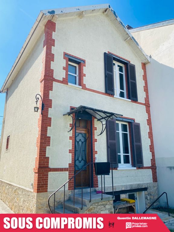 Jolie maison de ville T3  avec jardin, garage et sous sol