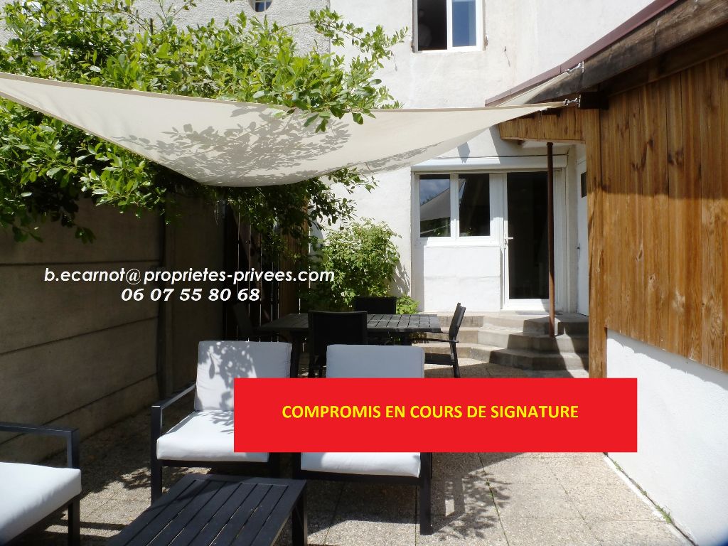 VARCES (38760) Exclusivité Maison de ville T5 - 4 ch + cave + jardin