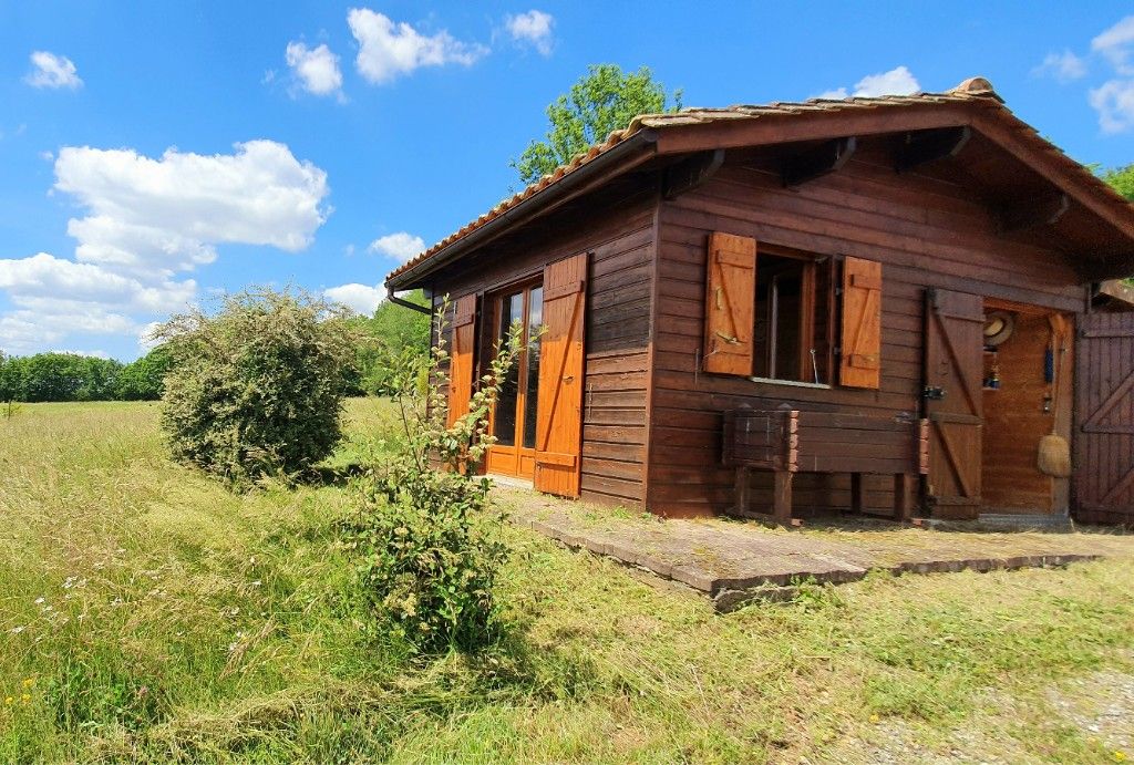 Terrain 4931 m2 + Chalet en bois Javerlhac La Chapelle St Robert