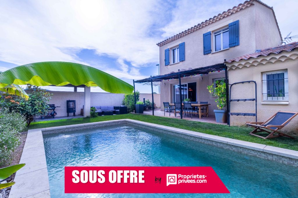 Jolie maison à Saint Saturnin Les Avignon 5 pièce(s) 90 m2, piscine