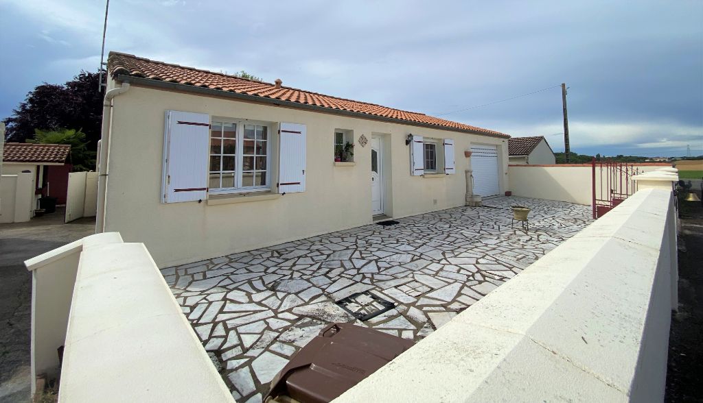 PRAHECQ 79 Plain pied 2 chambres, terrain 618m²