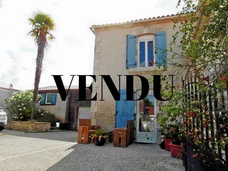 MAREUIL SUR LAY MAISON EN PIERRE 4 CHS