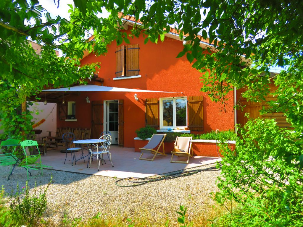 Maison de charme années 50 bas de Floirac, 3 chambres et grand jardin avec parking voitures