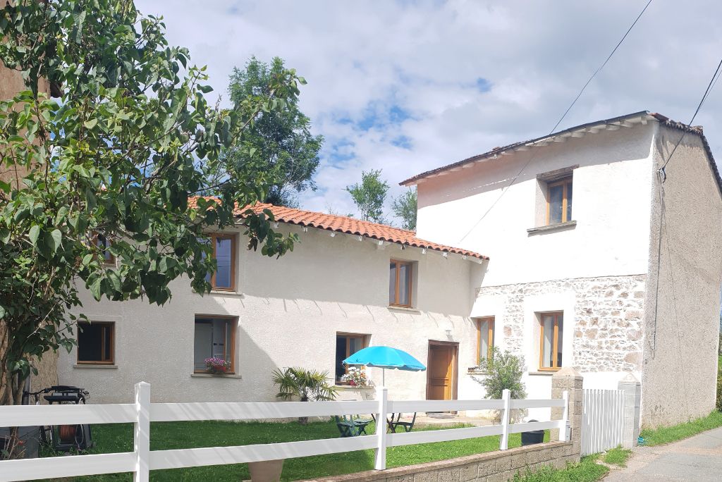 Belle maison rénovée dans un cadre très tranquille