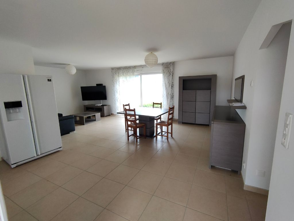 Maison St Valerien 4 pièce(s) 95 m2