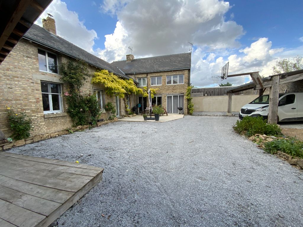 Maison Avançon 6 pièces , 3 chambres d'environ 214 m2