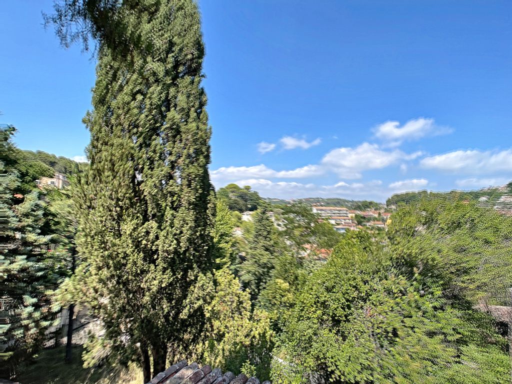 Mougins Peygros, villa 205m2 sur terrain 1580m2 vue dégagée