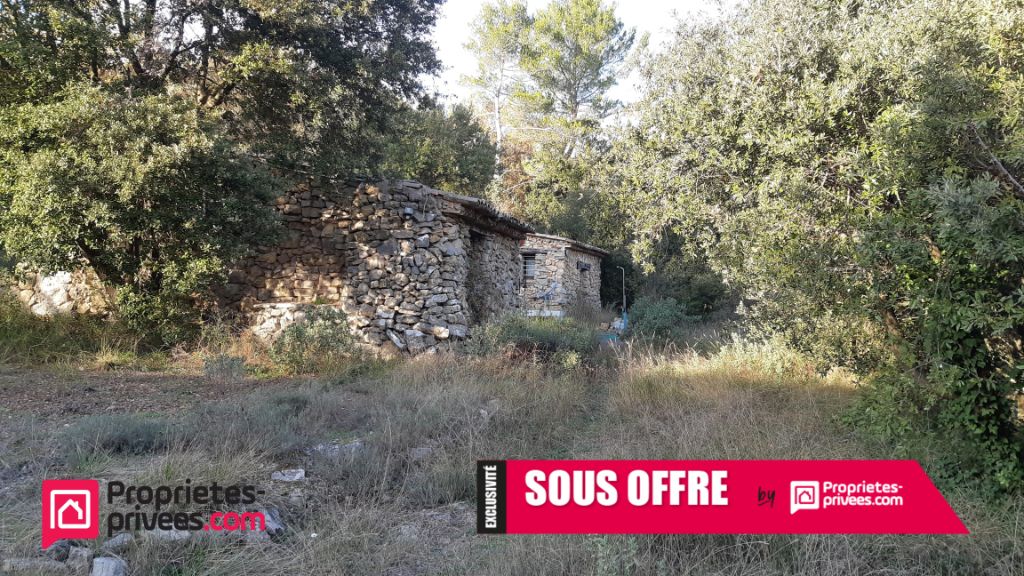 Flassans sur Issole Terrain  constructible  4640 m2