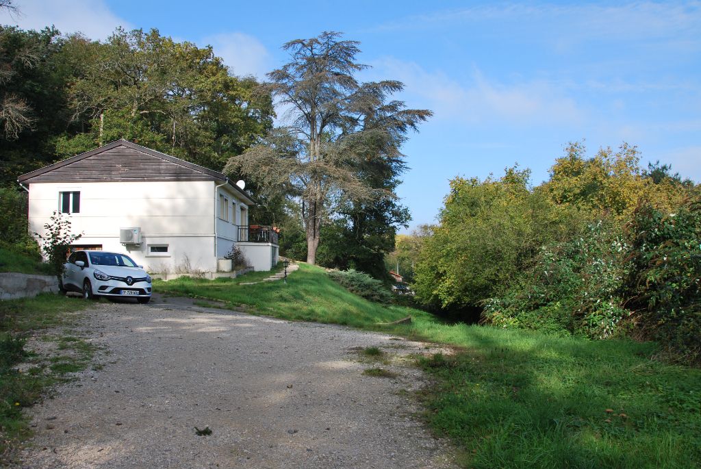 Maison sur axe Maintenon Nogent 4 pièces 84m2 sous sol total