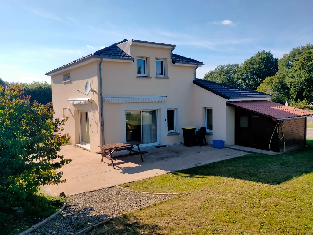 Maison La Bazoge 5 pièce(s) 107 m2