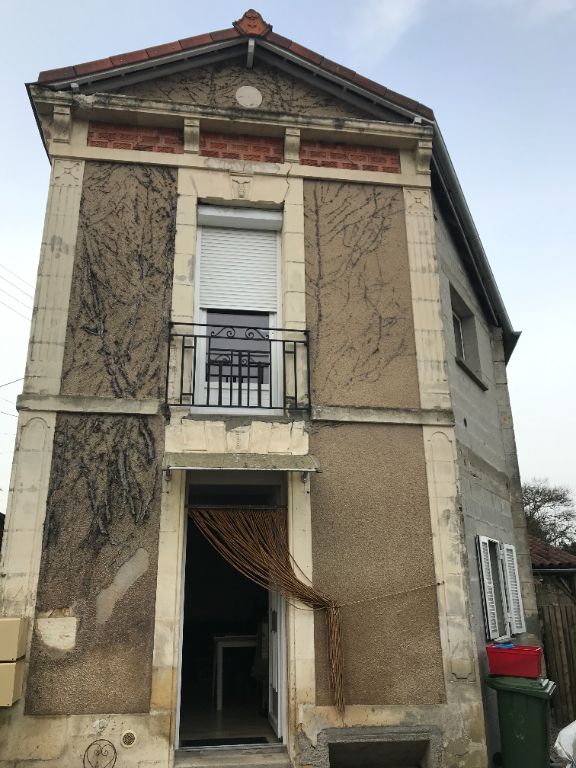 Maison de ville, possibilité deux logements distincts