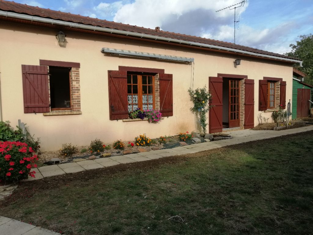 Maison 4 pièce(s) 85 m2, Saint Michel de Chavaignes (72440)