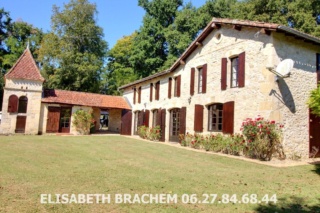 Maison en pierre, 8 pièce(s) 234 m2, 8 pièces, 5 chambres, 4 SDB, 7630m² de terrain
