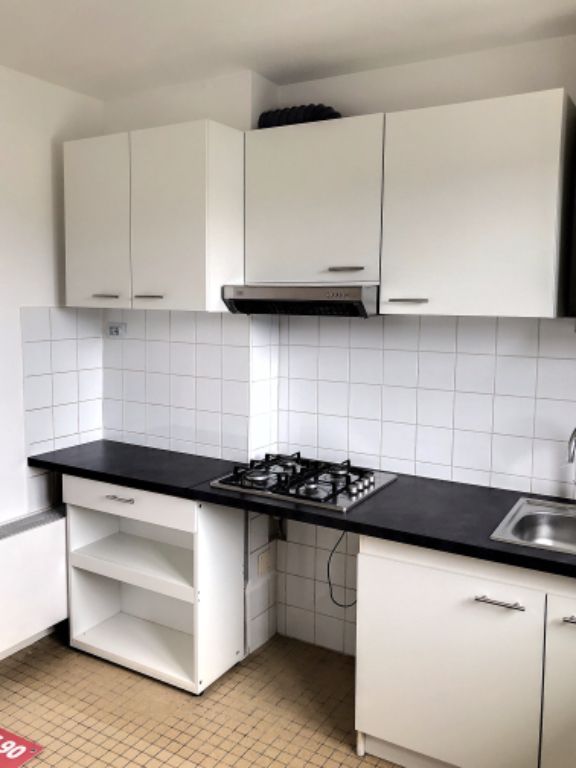 TRÈS BEL APPARTEMENT  53 M2 TYPE 3 A LOURDES