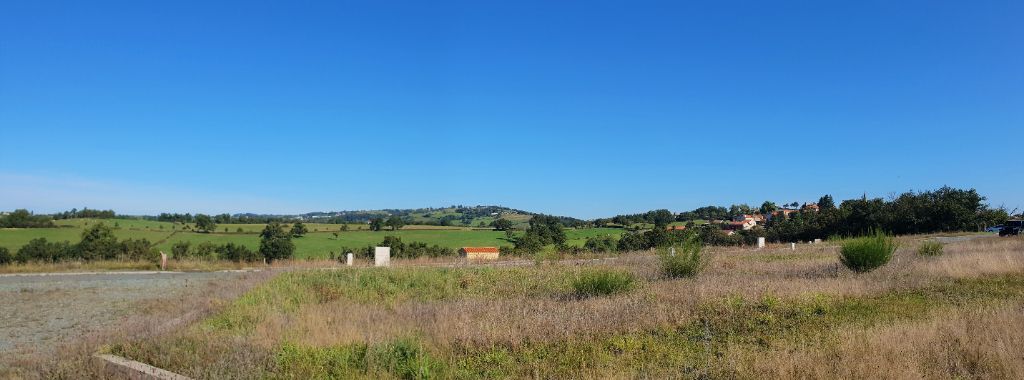 SAINT-MARCEL-DE-FELINES Terrain viabilisé avec une belle vue panoramique 2