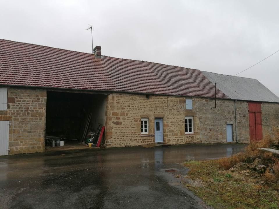 CORPS DE FERME Saint Martin L Aiguillon 3 pièce(s) 65 m2. 2 chambres, 65 000 euros honoraires à la charge du vendeur