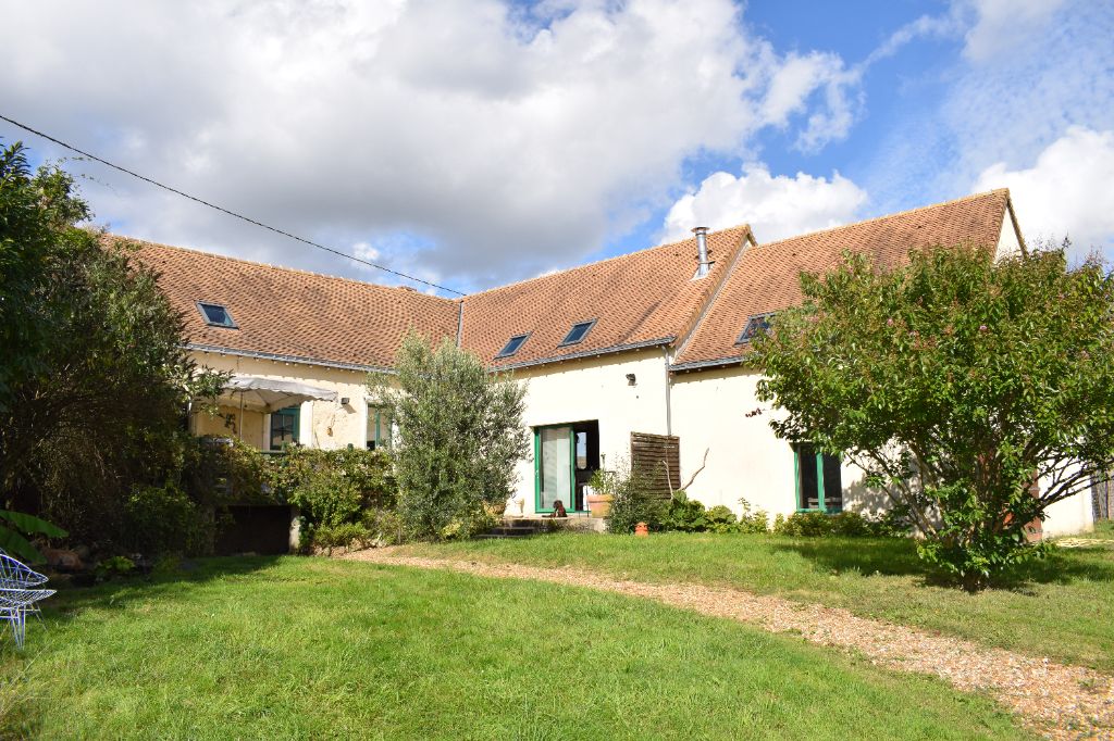 Maison Beaumont Pied De Boeuf 9 pièce(s) 233 m2 - Terrain 4736 m²