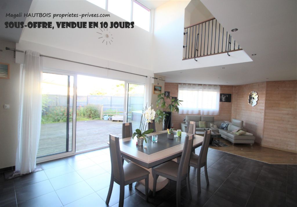 Maison Saint-Hilaire-du-Harcouet 7 pièce(s) 150 m2