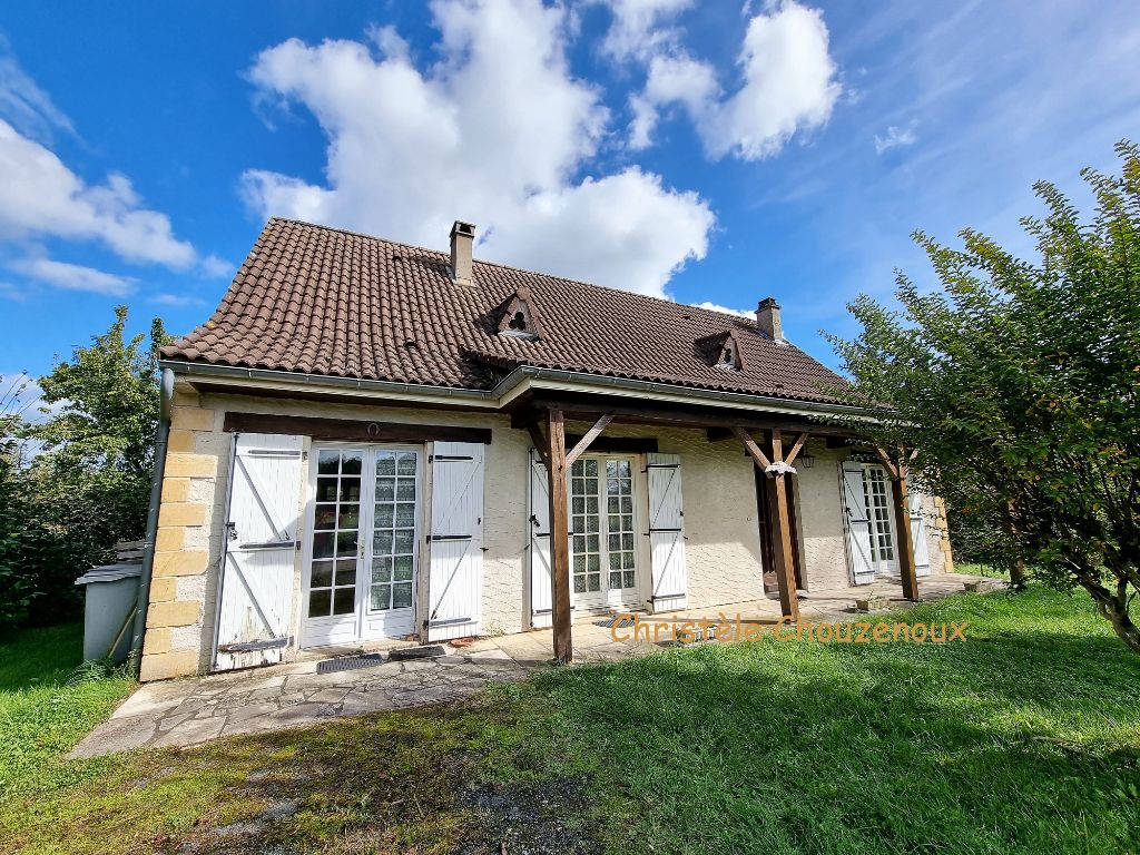 24120 Beauregard De Terrasson : maison avec garage