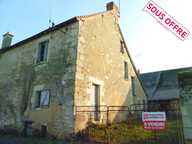 EXCLUSIVITE- Proche LA ROCHE POSAY, Maison à rénover- A saisir