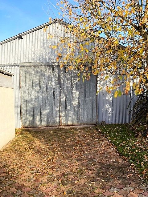Hangar de 100 m² sur terrain de 360 m² - Vieux-Doulon/Landreau