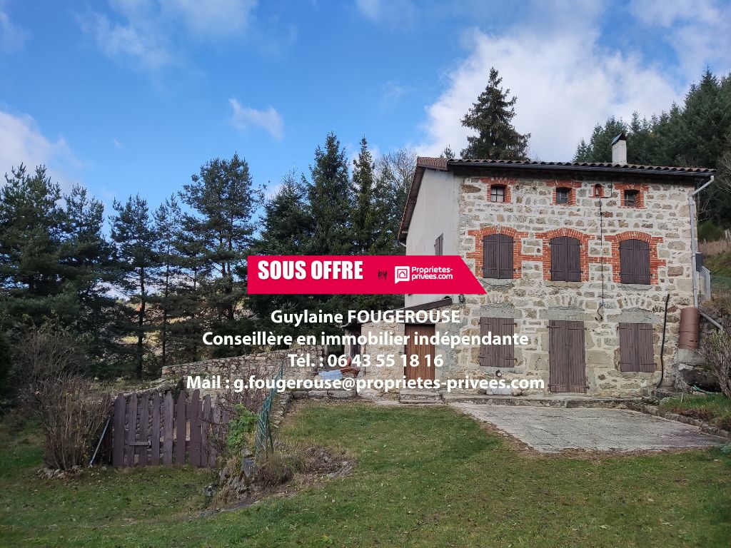 Maison Saint Antheme 1 650 m² de terrain