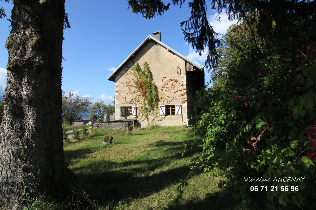 Ancien corps de ferme, Montagnole 11 pièce(s) 244 m2