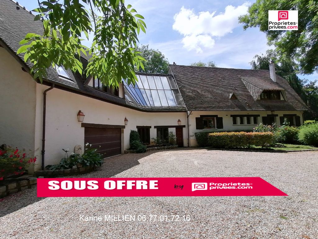 MUZY 27650 Maison individuelle - 1 étage - 10 chambres - Piscine chauffée 12x6 - Triple garage - Studio - Terrain - 571 900 HAI