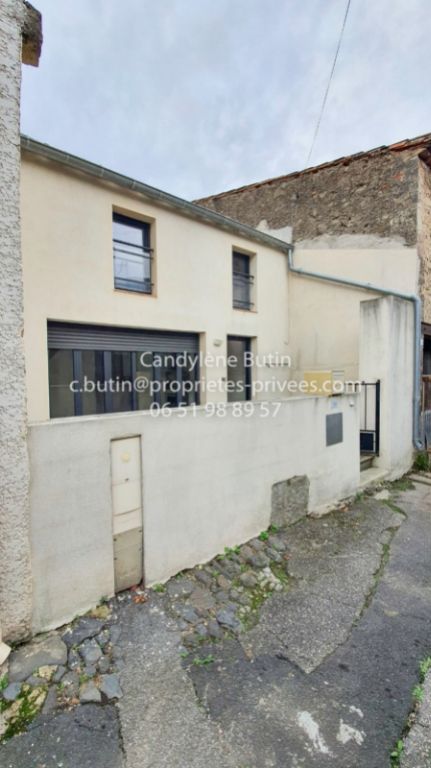 Belle maison de village rénovée type 3 avec cour