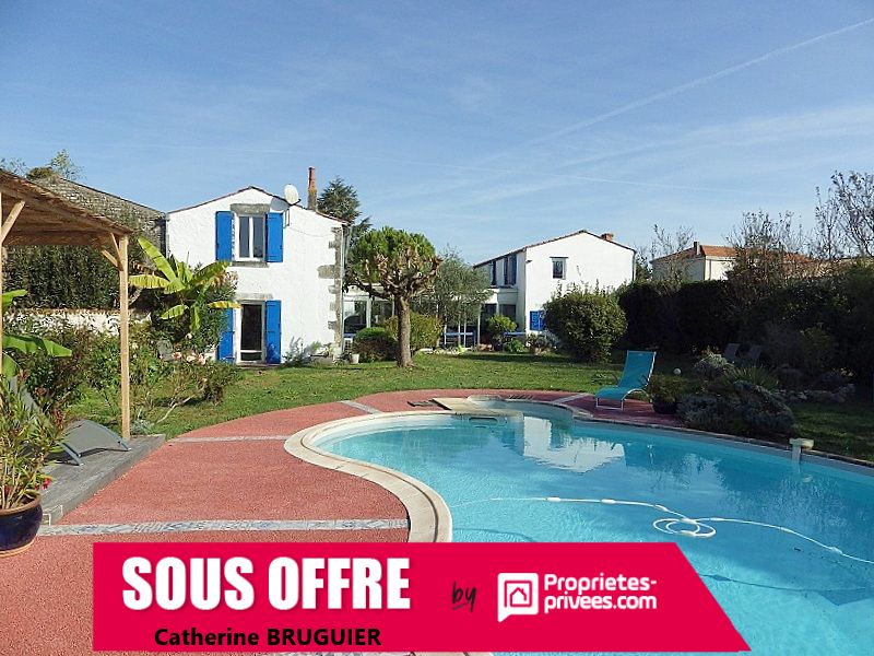 Propriété de charme dans le village de Benon