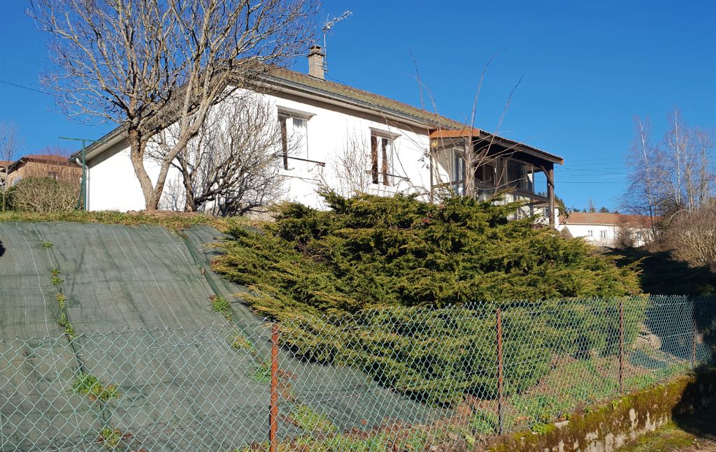 Charmante villa sur terrain de 800 m2