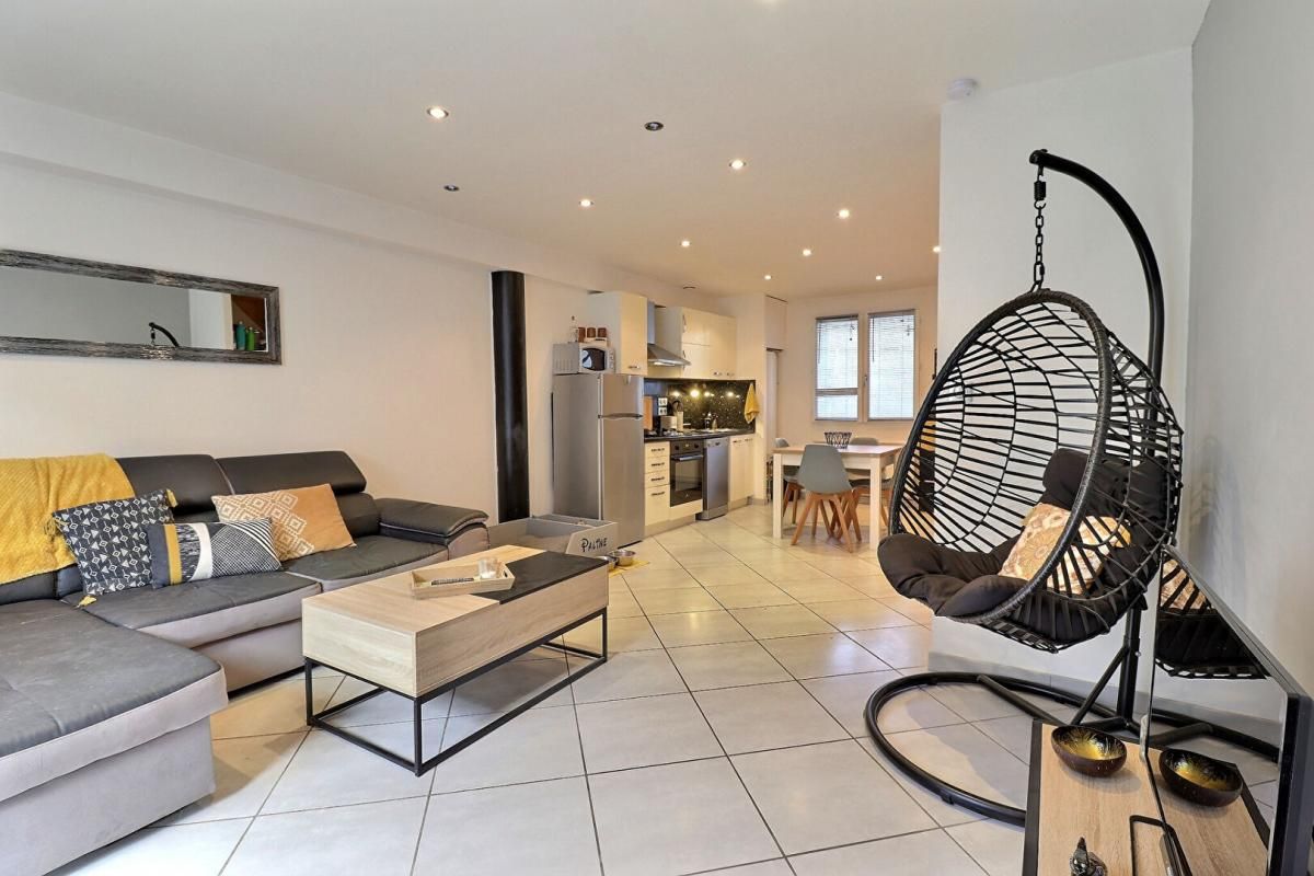 MONTFERRAT 38620, Appartement DUPLEX, 3 pièces, 2 chambres, 57 m²
