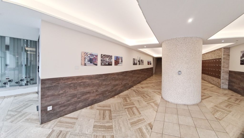 42000 SAINT ETIENNE - MURS COMMERCIAUX LIBRES , LOCAL PROFESSIONNEL 69 M²