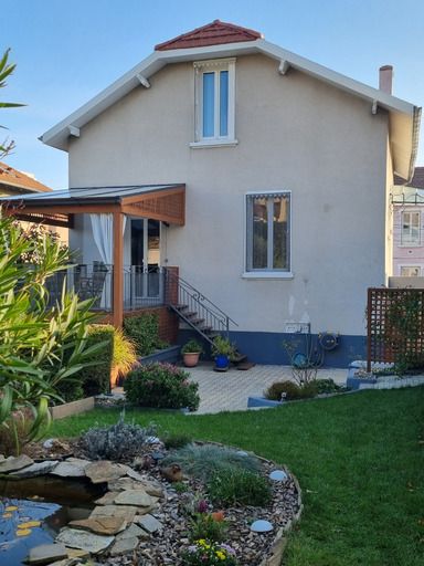 Oullins (69), viager occupé sur maison de 110m2 habitables, 3 chambres sur 560 m2 de terrain