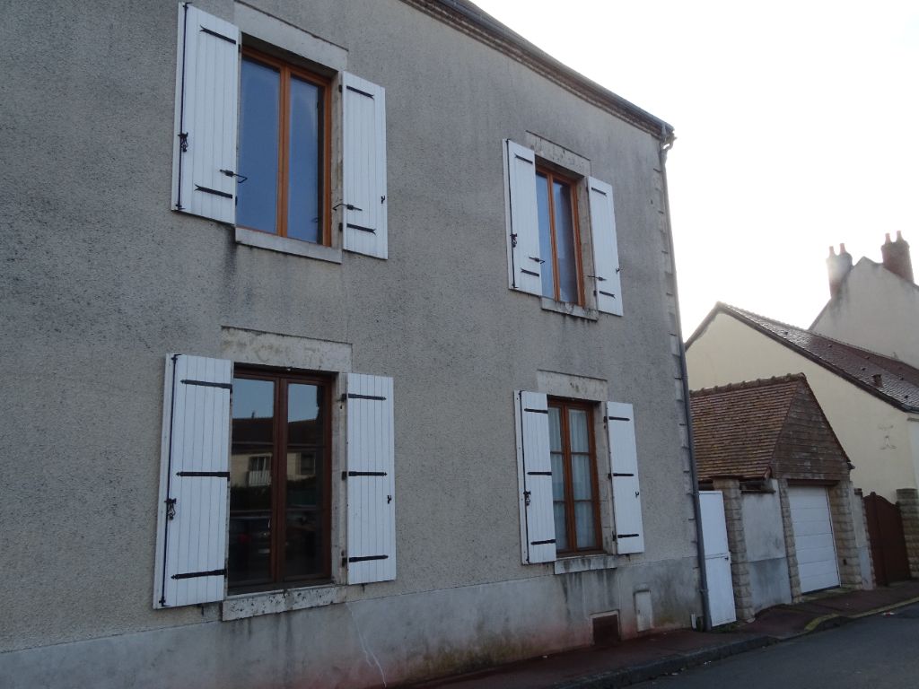 Maison à vendre, Gien 7 pièces 181 m2