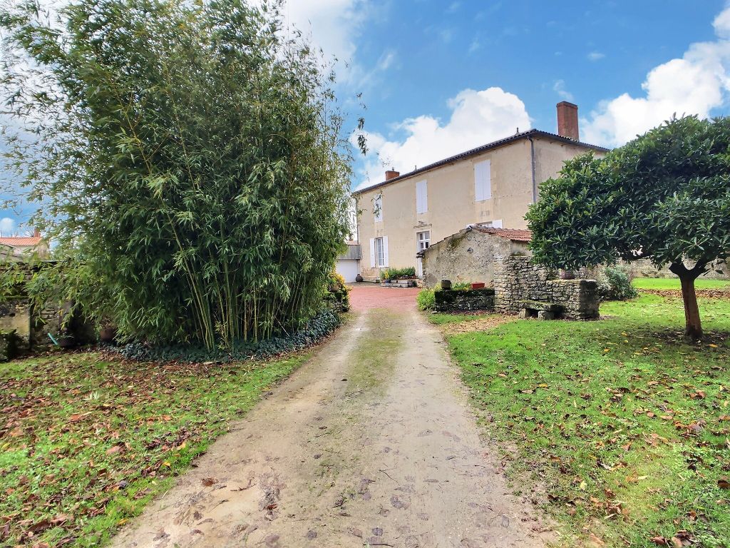 Maison Sainte Radegonde Des Noyers